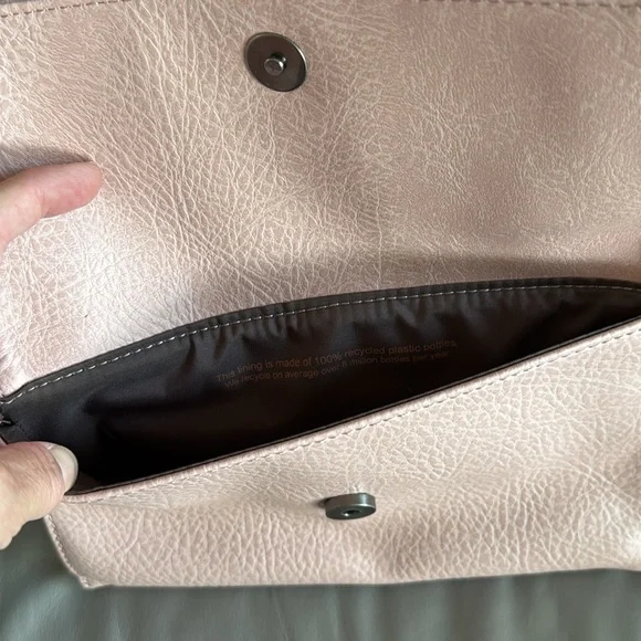 Matt & Nat Blush Pink vegan Leather Crossbody Bag - Picture 4 of 7